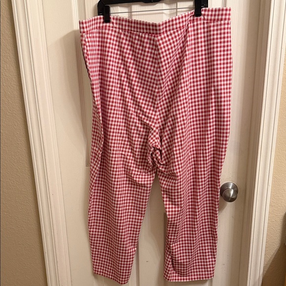 Susan Graver Red and White Checkered Women's Chinos - Picture 8 of 9